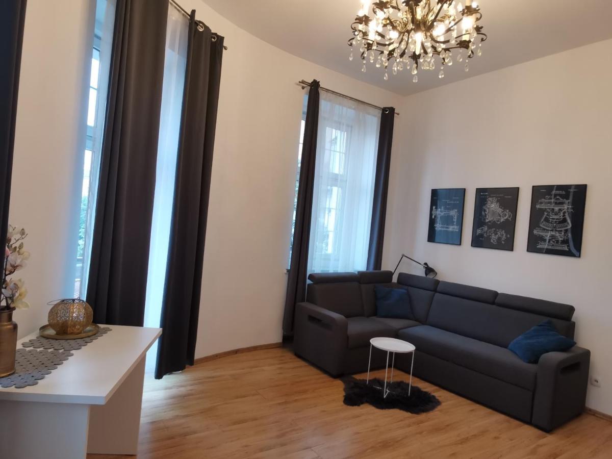 Apartament Na Rynku W Gnieznie 그니에즈노 외부 사진